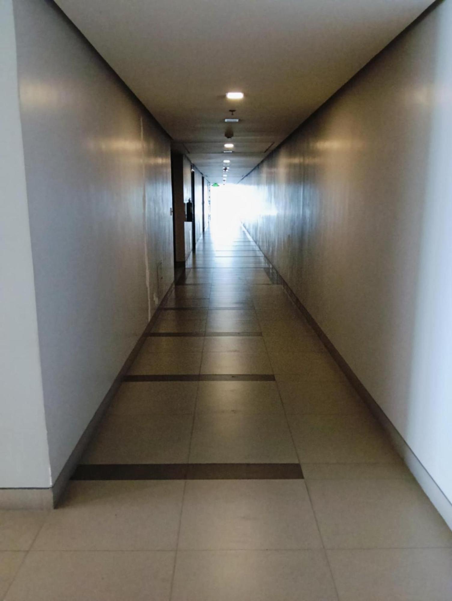 81 Newport Boulevard Cluster 4 - 8F Across Naia Airport, Terminal 3 Pasay Zewnętrze zdjęcie